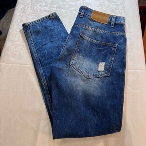 Men’s Distressed Denim&Co Slim Button Fly Jeans Size 32x32